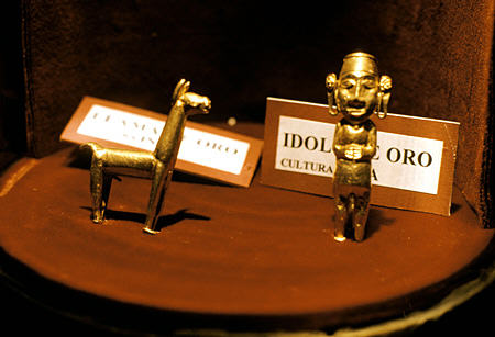 Inca gold figures in Sun Island Museum. Bolivia.