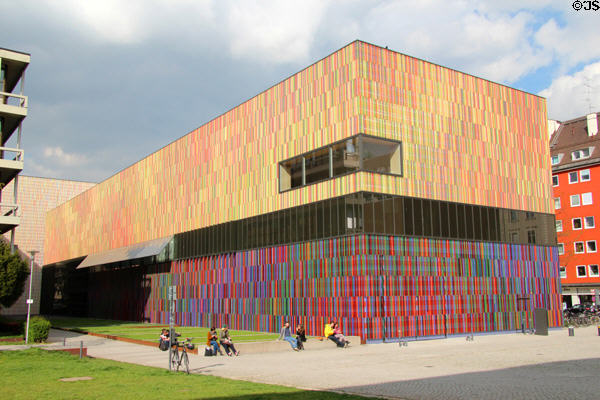 Museum Brandhorst (2009) (Theresienstraße 35a) a museum of modern art. Munich, Germany. Architect: Sauerbruch Hutton.