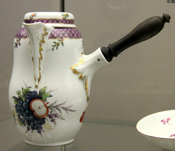 Porcelain chocolate pot painted with fruit (c1775) from Copenhagen at Germanisches Nationalmuseum. Nuremberg, Germany.