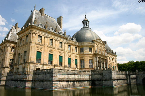 Vaux-le-Vicomte chateau & moat. Melun, France.