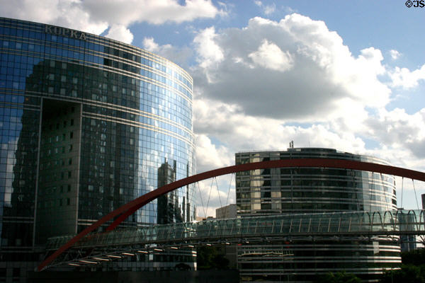 Arch supported footbridge to Kupka A tower at La Défense. Paris, France.