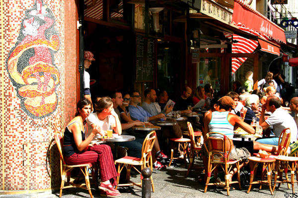 Sidewalk cafe in Paris. Paris, France.