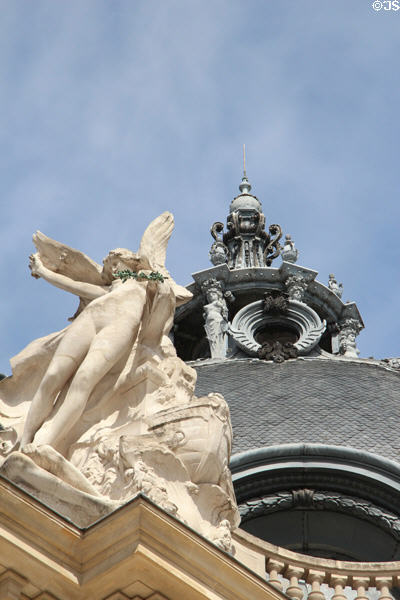 Dome & Neoclassical features of Petit Palace Museum (1900). Paris, France.