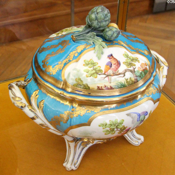 Sèvres porcelain blue covered tureen with artichoke handle (1770) at Petit Palace Museum. Paris, France.