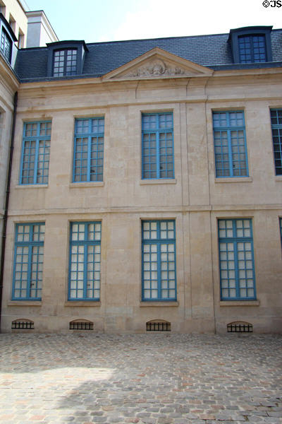 Musée de la Chasse et de la Nature (Museum of Hunting & Nature). Paris, France.