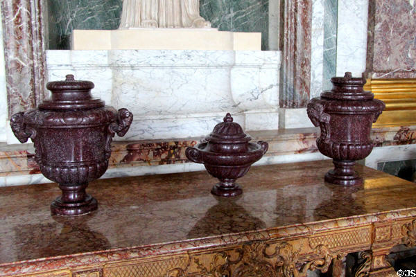 Porphyry stone vases in Hall of Mirrors at Versailles Palace. Versailles, France.