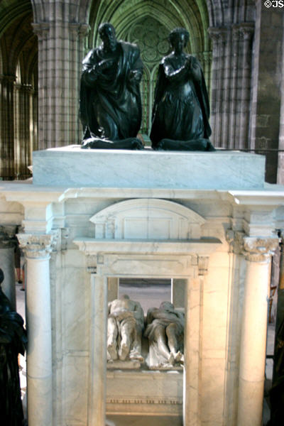 Tomb of Henri II & Catherine de' Medici carved by Germain Pilon at St-Denis Basilica. St Denis, France.