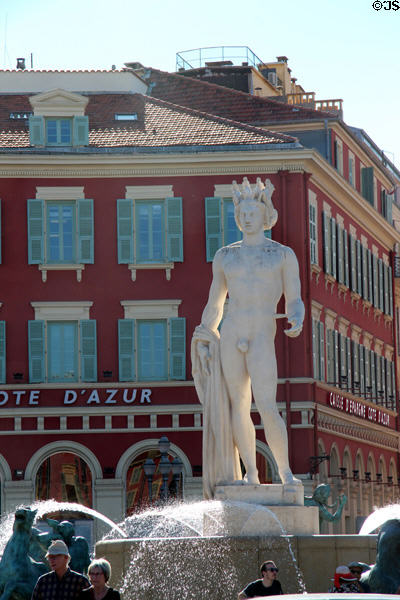Statue & fountain along Promenade du Paillon. Nice, France.