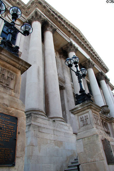 Facade & iron lampstands of Dublin City Hall. Dublin, Ireland.