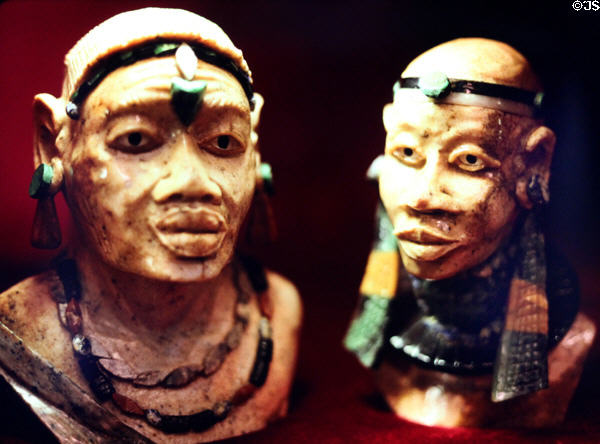 Carved stone African heads in a shop in Nairobi. Kenya.