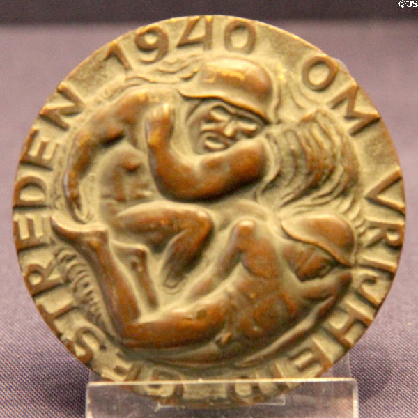 German invasion commemorative medal, made in secret, symbolizing Dutch resistance movement during WWII (c1940-45) die for medals made by Pieter Starreveld at Teylers Museum. Haarlem, Netherlands.