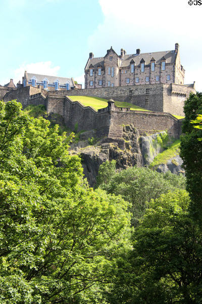 Edinburgh Castle seen from New Town. Edinburgh, Scotland.