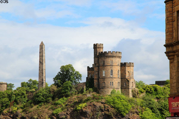 Martyrs Monument, & St Andrew's House government building seen from Royal Mile. Edinburgh, Scotland.