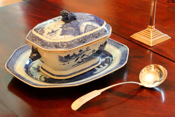 Transfer print tureen with ladle at Conde-Charlotte Museum. Mobile, AL.