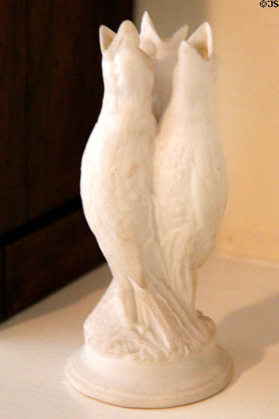 Ceramic vase in shape of three birds reaching up to beg for food at Conde-Charlotte Museum. Mobile, AL.