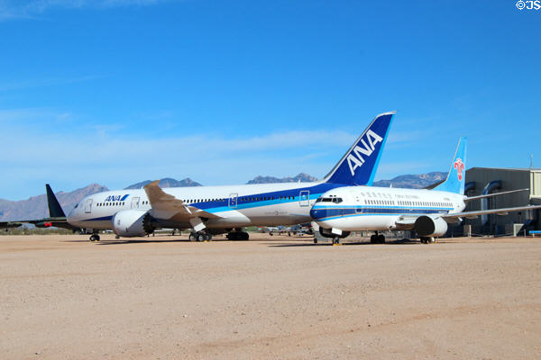 Boeing Dreamliner 787-8 & Boeing 737-300 at Pima Air & Space Museum. Tucson, AZ.
