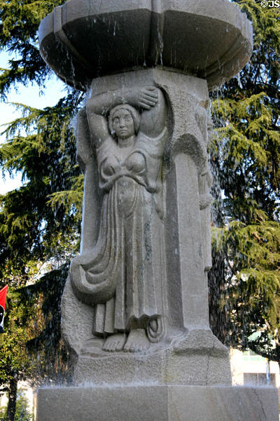 Coleman Fountain (1924) by Ralph Stackpole at center of César Chavez Square. Sacramento, CA.