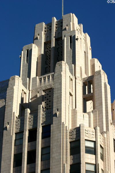 Zigzag top details of Guarantee Trust Building. Los Angeles, CA.