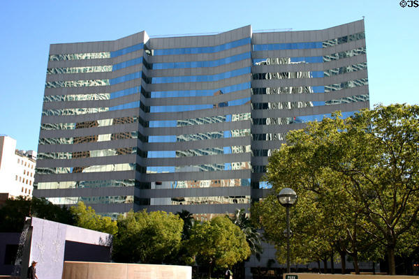 International Jewelry Center (1979-81) (16 floors) (550 South Hill St.). Los Angeles, CA. Architect: Skidmore, Owings & Merrill.