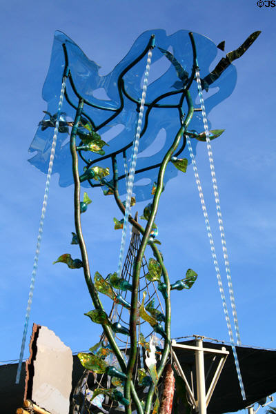 Kelp sculpture at Aquarium of the Pacific. Long Beach, CA.