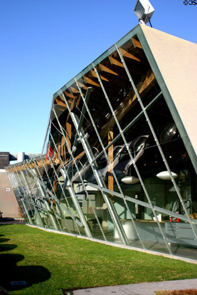 Backslash Building. Culver City, CA.