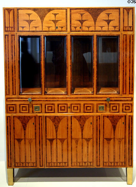 Weiner Werkstätte bookcase (1903) by Koloman Moser at LACMA. Los Angeles, CA.