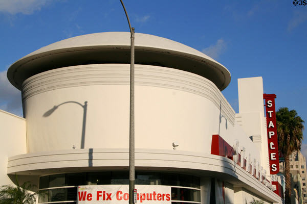 Former Chandler Shoe Store (c1938) (5407 Wilshire Blvd.). Los Angeles, CA. Style: Streamline Moderne. Architect: Marcus P. Miller.