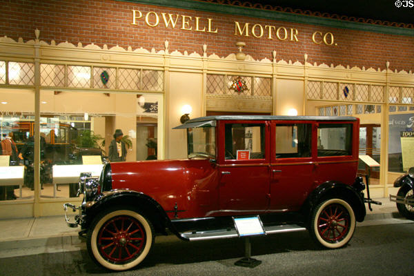 Franklin Model 10c Sedan (1924) with air-cooled engine from Syracuse at Petersen Automotive Museum. Los Angeles, CA.