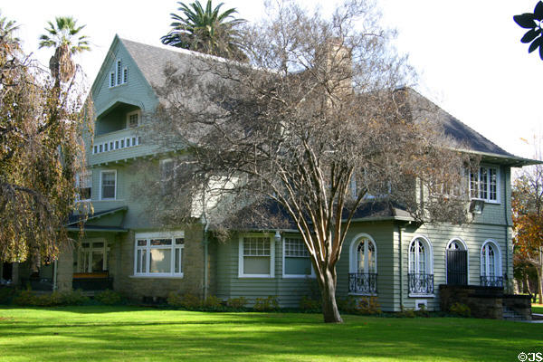 10 Chester Place administration mansion of Mount St. Mary's College. Los Angeles, CA.