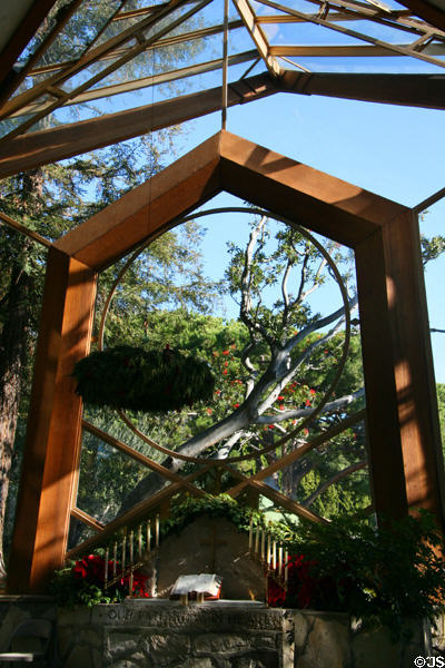 Wayfarers Chapel, built as memorial to 18th-century scientist, philosopher & religious reformer Emanuel Swedenborg. Rancho Palos Verdes, CA.