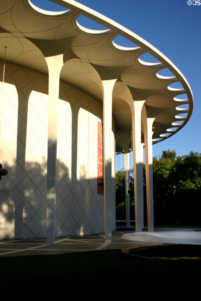 Beckman Auditorium overhang at Cal Tech. Pasadena, CA.