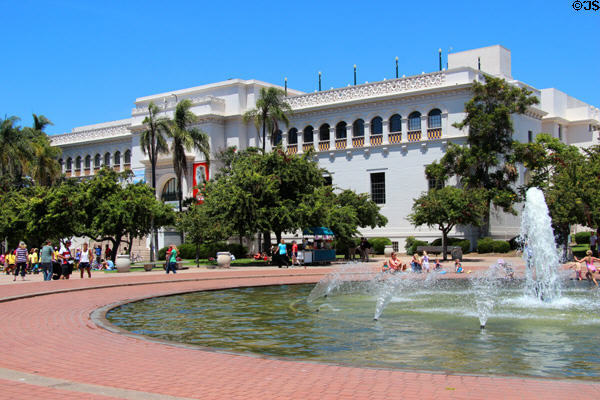 San Diego Natural History Museum seen across fountain (1972) in Balboa Park. CA.