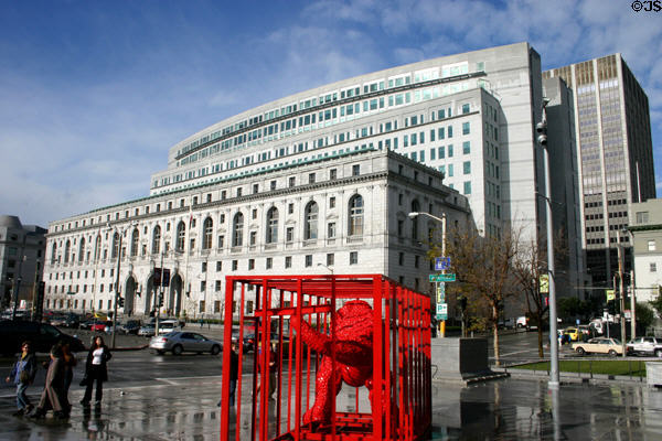California State Office Building (1926) to right of City Hall in front of other government office buildings. San Francisco, CA. Style: Beaux Arts. Architect: Walter Danforth Bliss & William Baker Faville. On National Register.