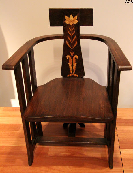 Oak armchair (c1901) Timothy A. Conti of Stickley Brothers Co., Grand Rapids, MI at de Young Museum. San Francisco, CA.