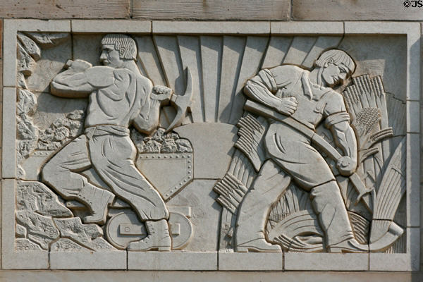 Art Deco relief of miner & farmer on Boulder County Courthouse. Boulder, CO.