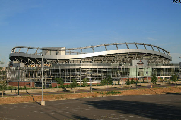 Invesco Field at Mile High football stadium (1999). Denver, CO. Architect: Turner, Empire, Alvarado Construction + HNTB Architects + Fentress Bradburn Architects + Bertram A. Bruton Architects.
