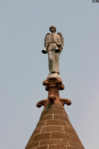 Angel Gabriel atop Civil War Memorial. Hartford, CT.
