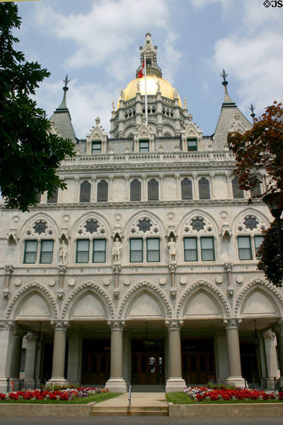 Facade of Connecticut State Capitol. Hartford, CT.