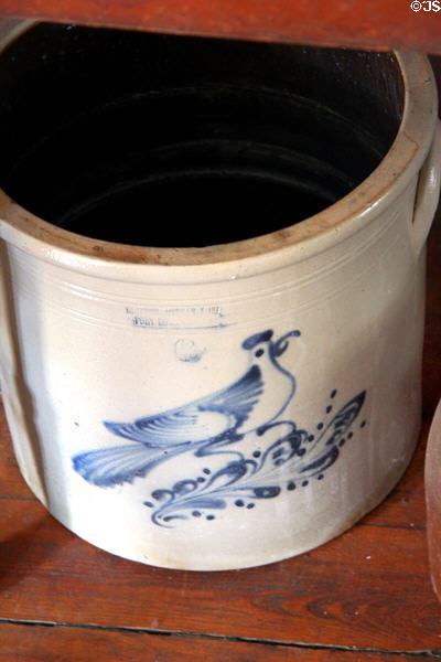 Stoneware crock with bird marked Fort Edward, N.Y. at Strong House. Windsor, CT.