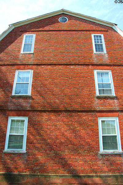 Hipped end of Dr. Hezekiah Chaffee House. Windsor, CT.