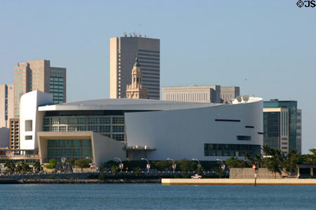 American Airlines Arena (1999). Miami, FL. Architect: Arquitectonica.