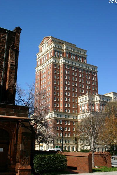 The Peachtree (1989) (Peachtree Street NE at 16th) (20 floors). Atlanta, GA. Architect: Smallwood, Reynolds, Stewart, Stewart & Assoc..