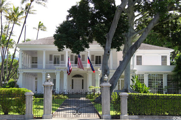 Gates of Washington Place. Honolulu, HI.