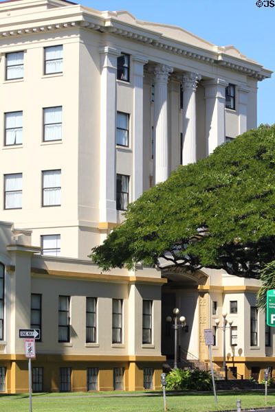 Territorial Office (aka Kekūanaō'a) Building (1926) (425 S. King St.). Honolulu, HI. Style: Classical Revival. Architect: Arthur Reynolds. On National Register.