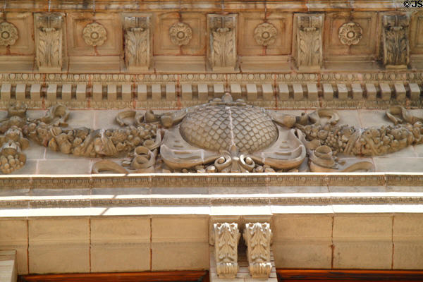 Carved garlands on facade of Yokohama Specie Bank (1909). Honolulu, HI.