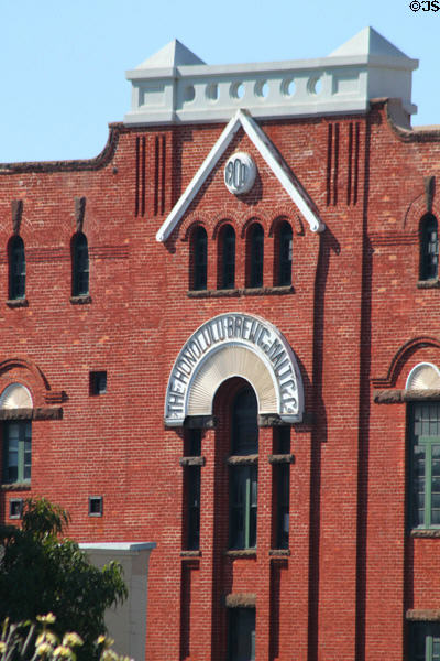 The Honolulu Brewing & Malting Co. building (1900) (553 South Queen St.). Honolulu, HI. Style: Romanesque Revival.
