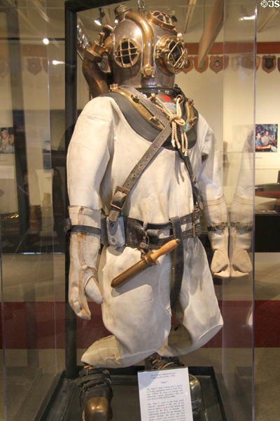 Deep sea diving rig (1961) at USS Bowfin Submarine Museum. Honolulu, HI.