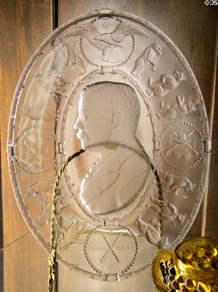 Teddy Roosevelt Square Deal pressed glass plate with teddy bears (1904) at Beresheim House. Council Bluffs, IA.