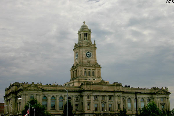 Polk County Courthouse (1906) (500 Mulberry St.). Des Moines, IA. Style: Beaux Arts. Architect: Proudfoot & Bird. On National Register.