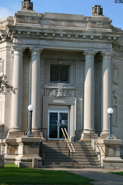 Clinton Public Library (1904) (306 8th Ave. S.). Clinton, IA.